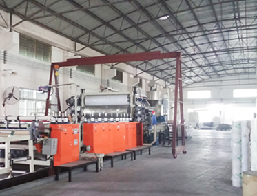 PP厚板挤出生产线 (PP Thick Plate Extrusion Line)
