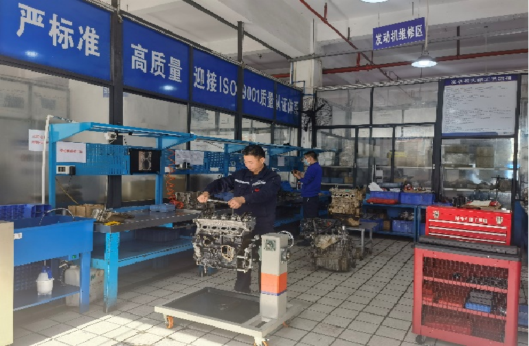 自動(dòng)變速箱抬裝車間 自動(dòng)變速箱抬裝車間
