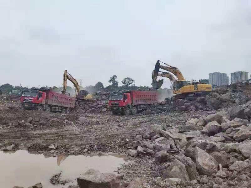 重慶市渝北區峯領萬象項目土石方及邊坡擋墻工程