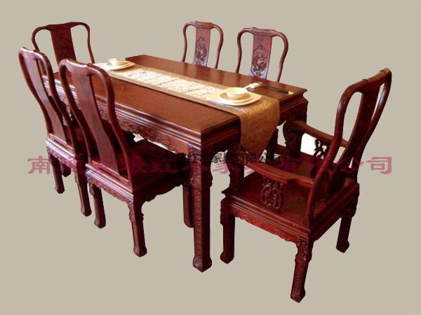  戰(zhàn)國餐臺