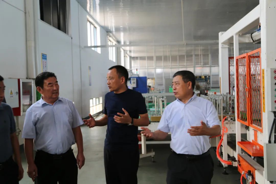 中国罐头工业协会理事长刘有千一行调研平邑罐头产业 中国罐头工业协会理事长刘有千一行调研平邑罐头产业