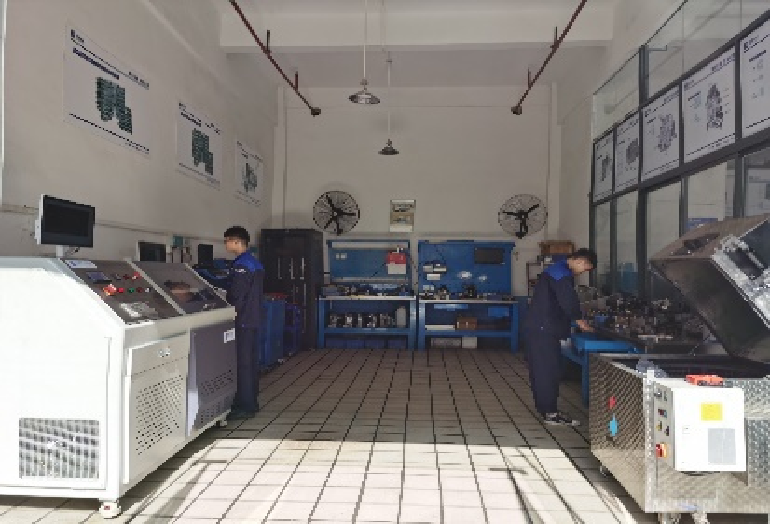自動(dòng)變速箱抬裝車間 自動(dòng)變速箱抬裝車間