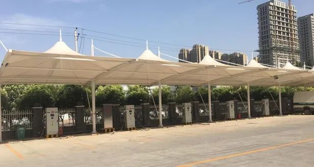 山東省滕州市多地計劃建設充電站，推動居民區充電基礎設施建設
