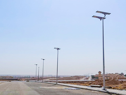 沙特高亮度一體化太陽能路燈項目