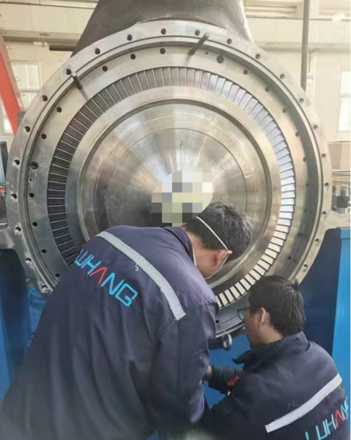 近日，由我公司自主研發生產制造的20MW級渦輪透平發電機組順利完成機械運轉試驗，機組運行狀態良好，各項指標均滿足設計要求。