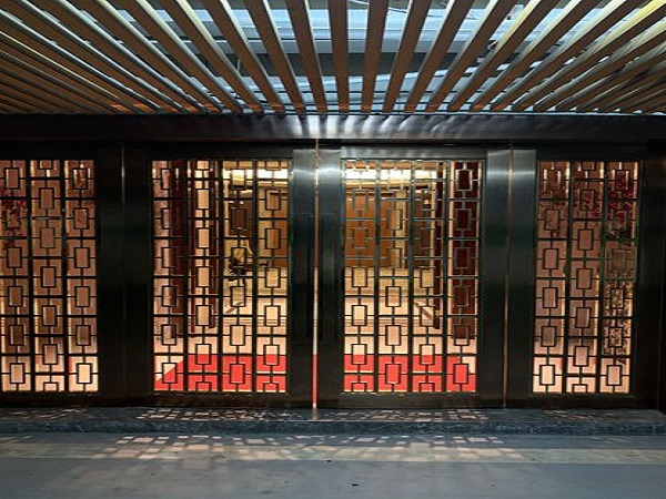  金屬造型