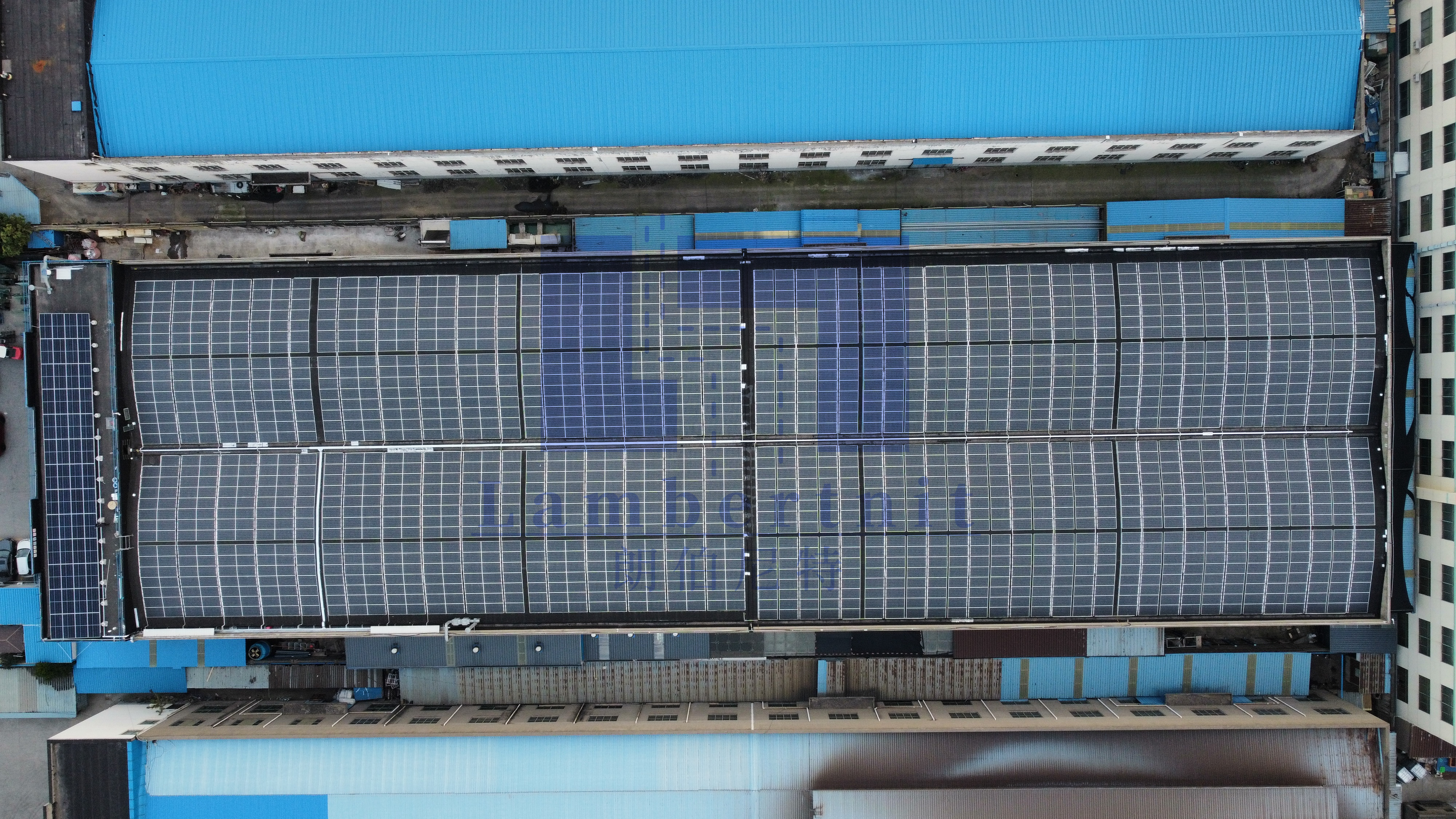 無錫天和玻璃702.33kW屋頂分布式光伏電站