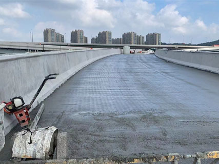 03省道東復(fù)線高架南延工程第2標(biāo)段鋼橋面鋪裝