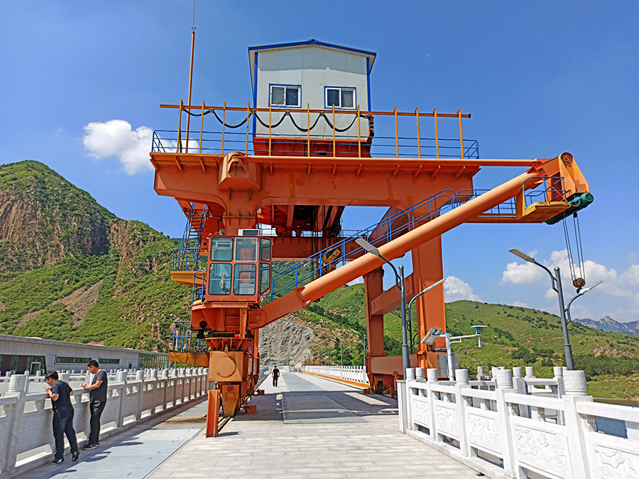 三門(mén)峽新華水工機(jī)械有限責(zé)任公司