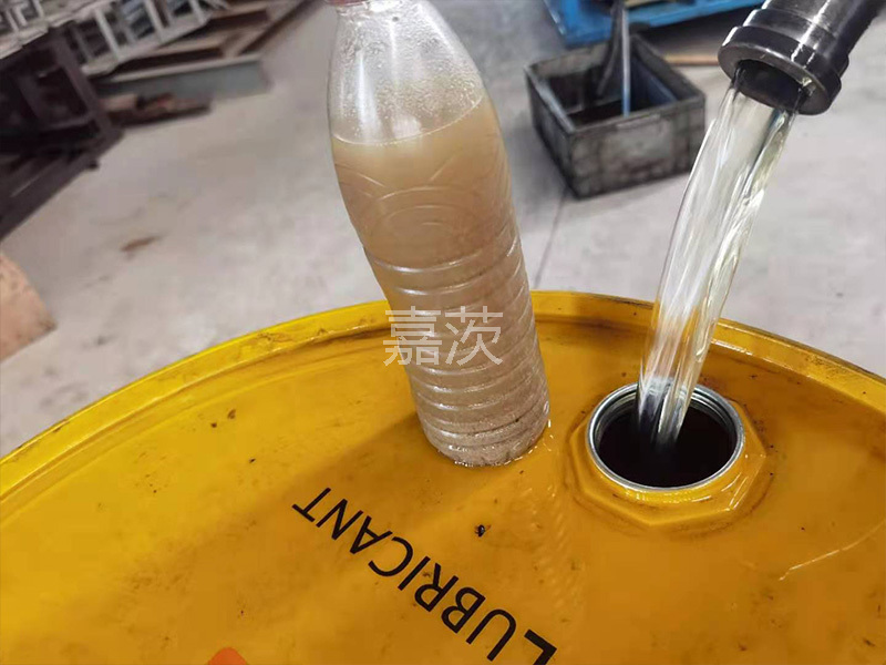 廢機油蒸餾設備脫色過程