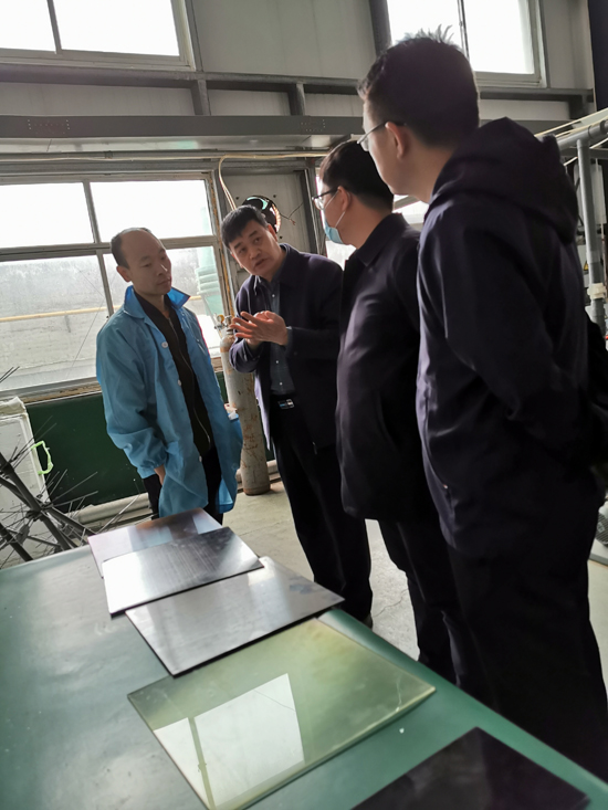 2020年5月8日孔彪博士及原濟寧商會馮會長來龍口博源新科金屬涂層有限公司參觀考察