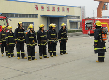 6月9日长阳公司组织了一次别开生面的消防应急演练