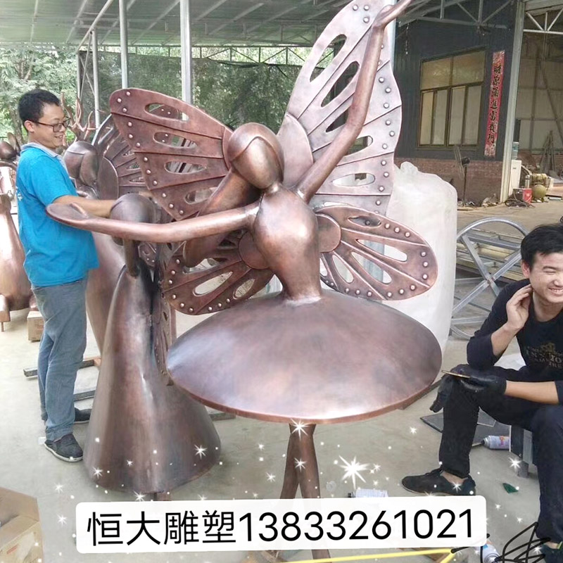 鍛銅雕塑