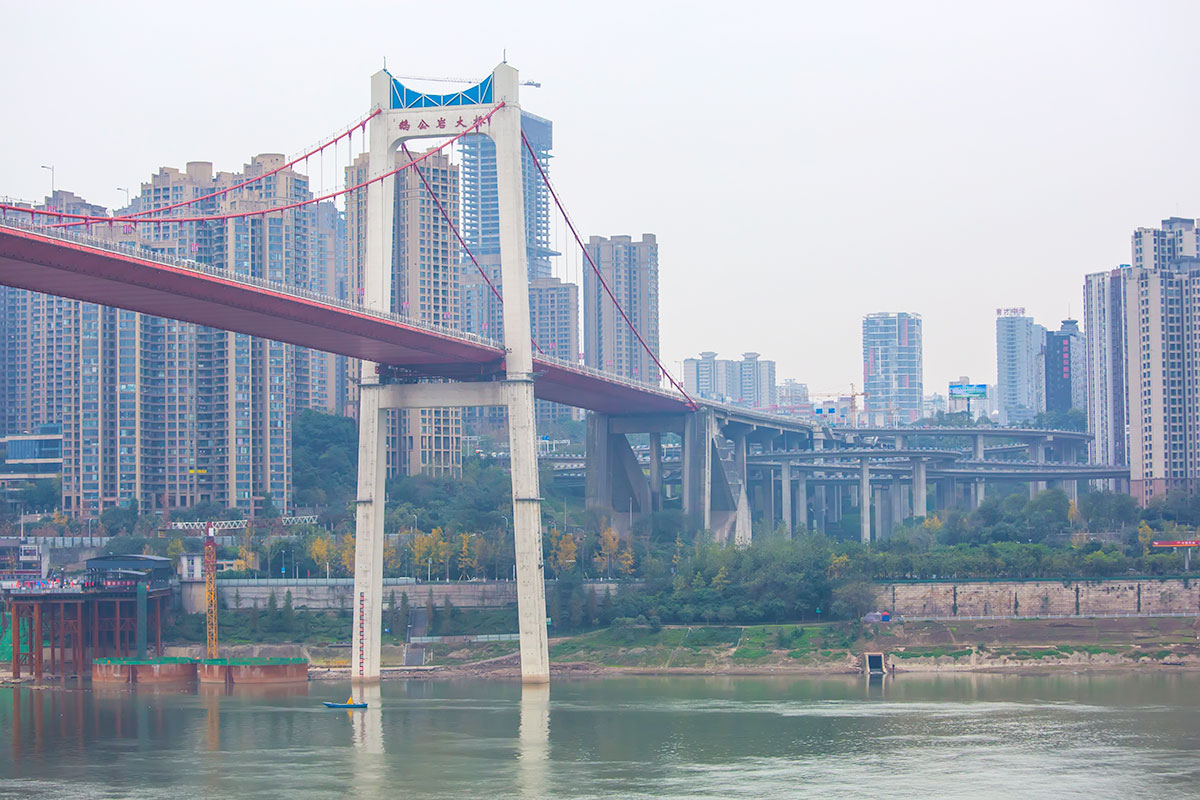重慶長江鵝公巖大橋工程：重慶文明施工工地