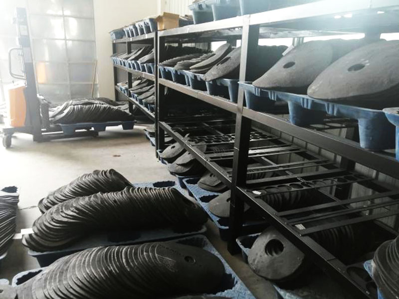半成品堆放區(qū)