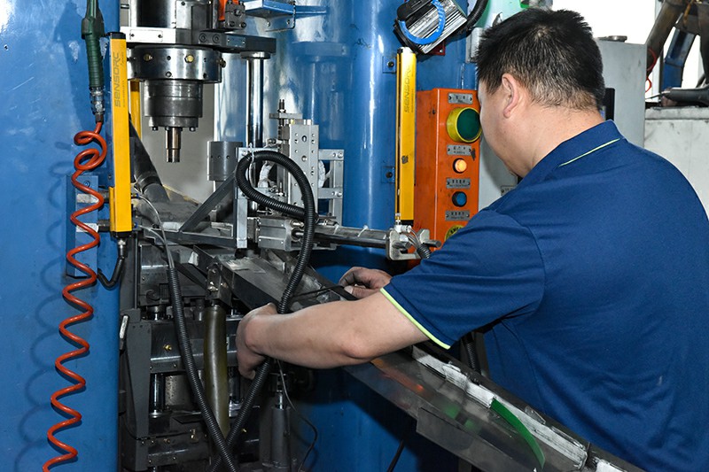 成型自動化調試