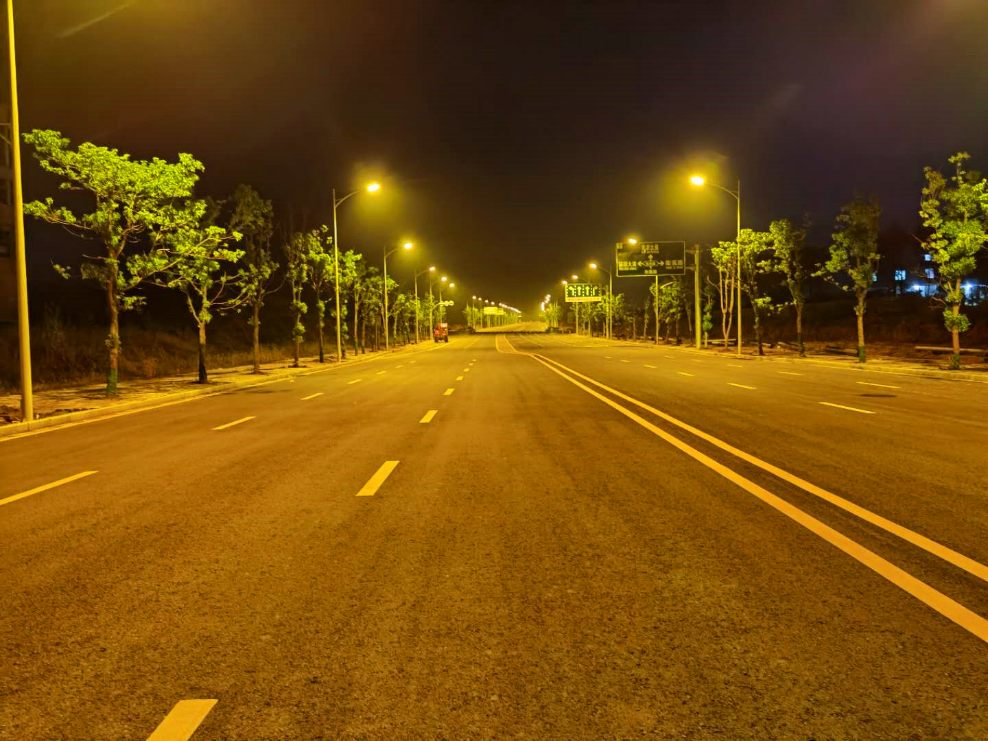 信丰5G产业园道路3