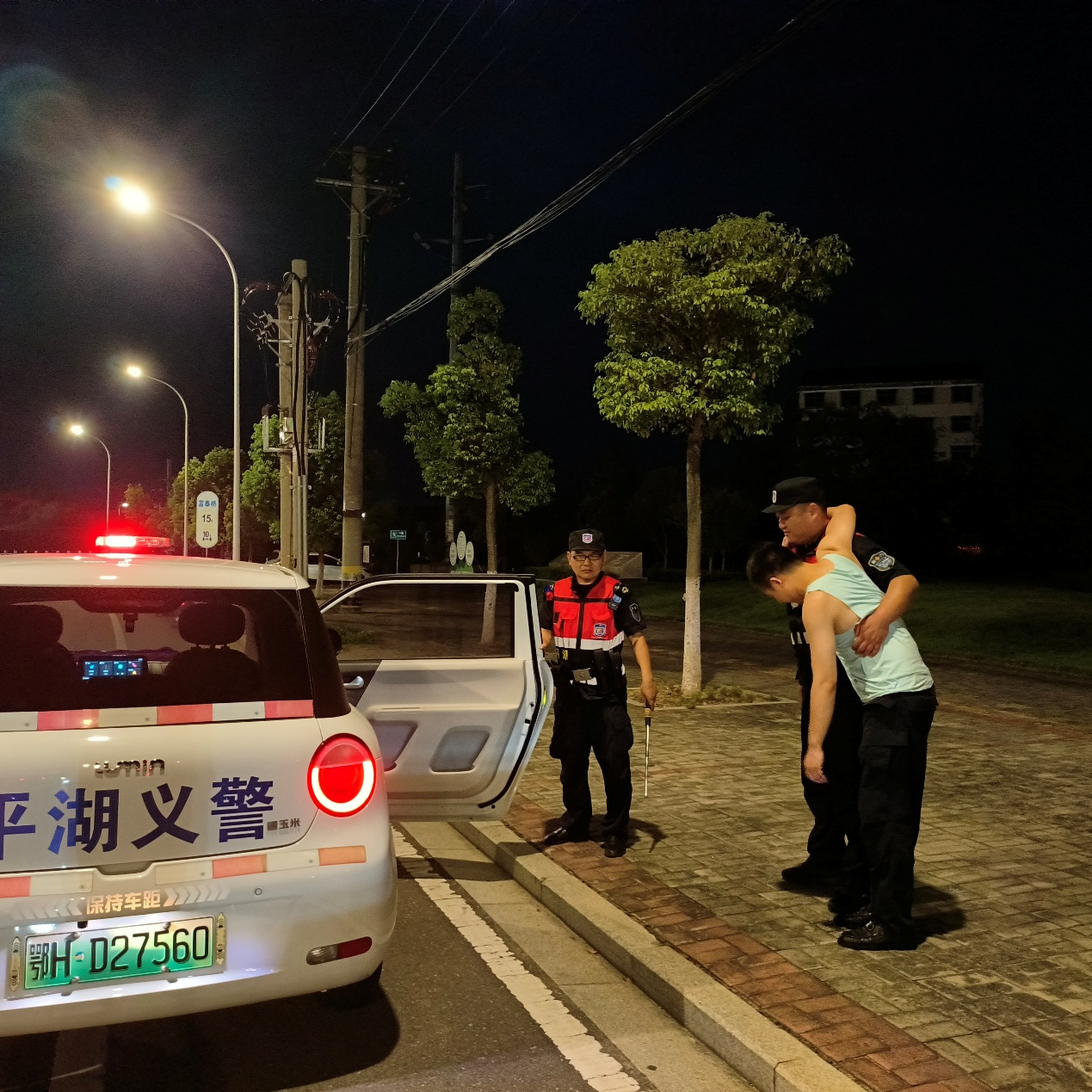 沙洋夜巡故事：高溫夜巡伸援手 守護醉漢平安歸家