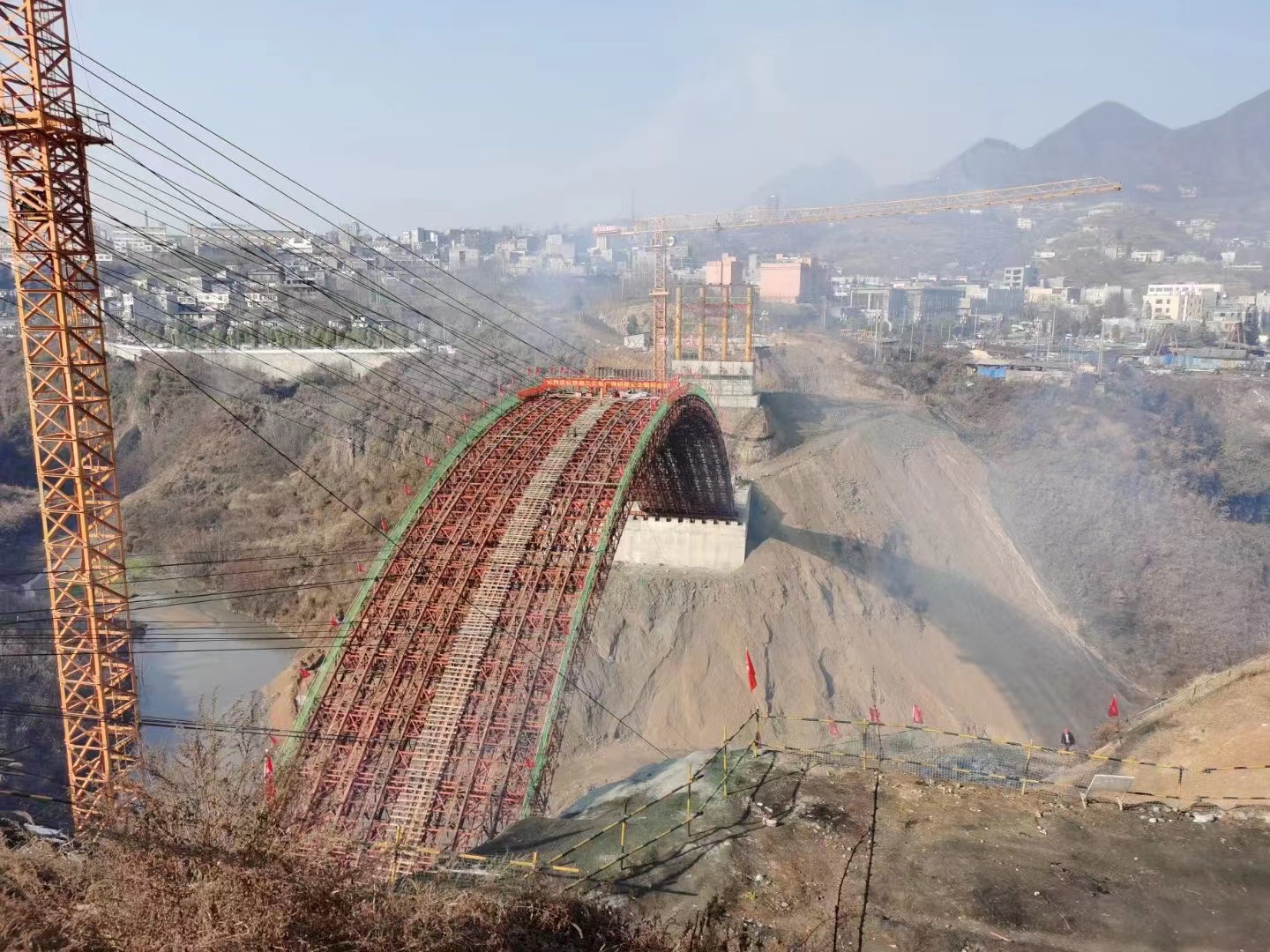 云南鎮(zhèn)雄三孔景觀橋