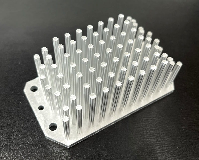 CHB025A组合前灯散热器