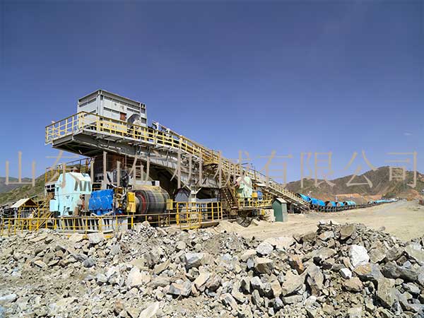 Displacing the belt conveyor