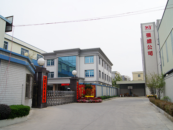 廠房大門