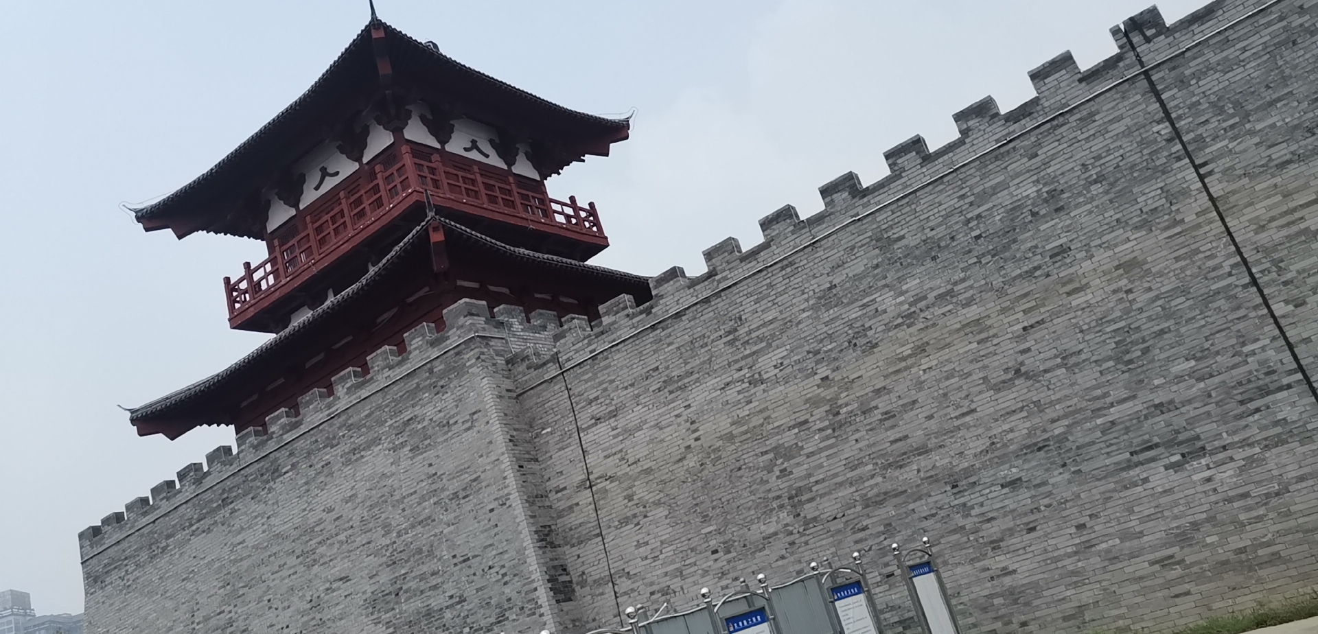 陶土劈開(kāi)磚施工方法