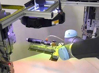 电子和技术行业的 协作式机器人 电子和技术行业的 协作式机器人