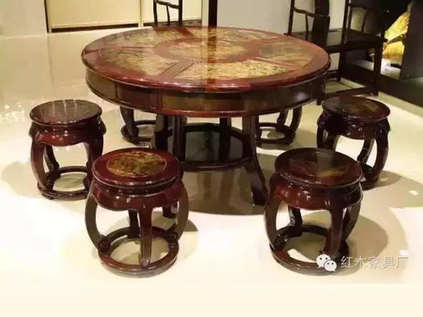  紅木餐桌