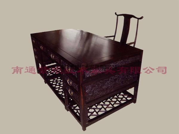  云龍寫字臺
