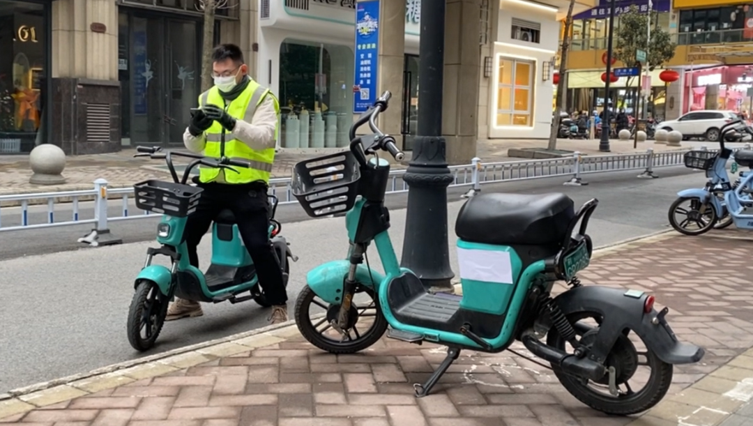 亿万先生科技第八代智能中控重磅推出，业内首次解决定位漂移问题+90°规范还车升级！ 