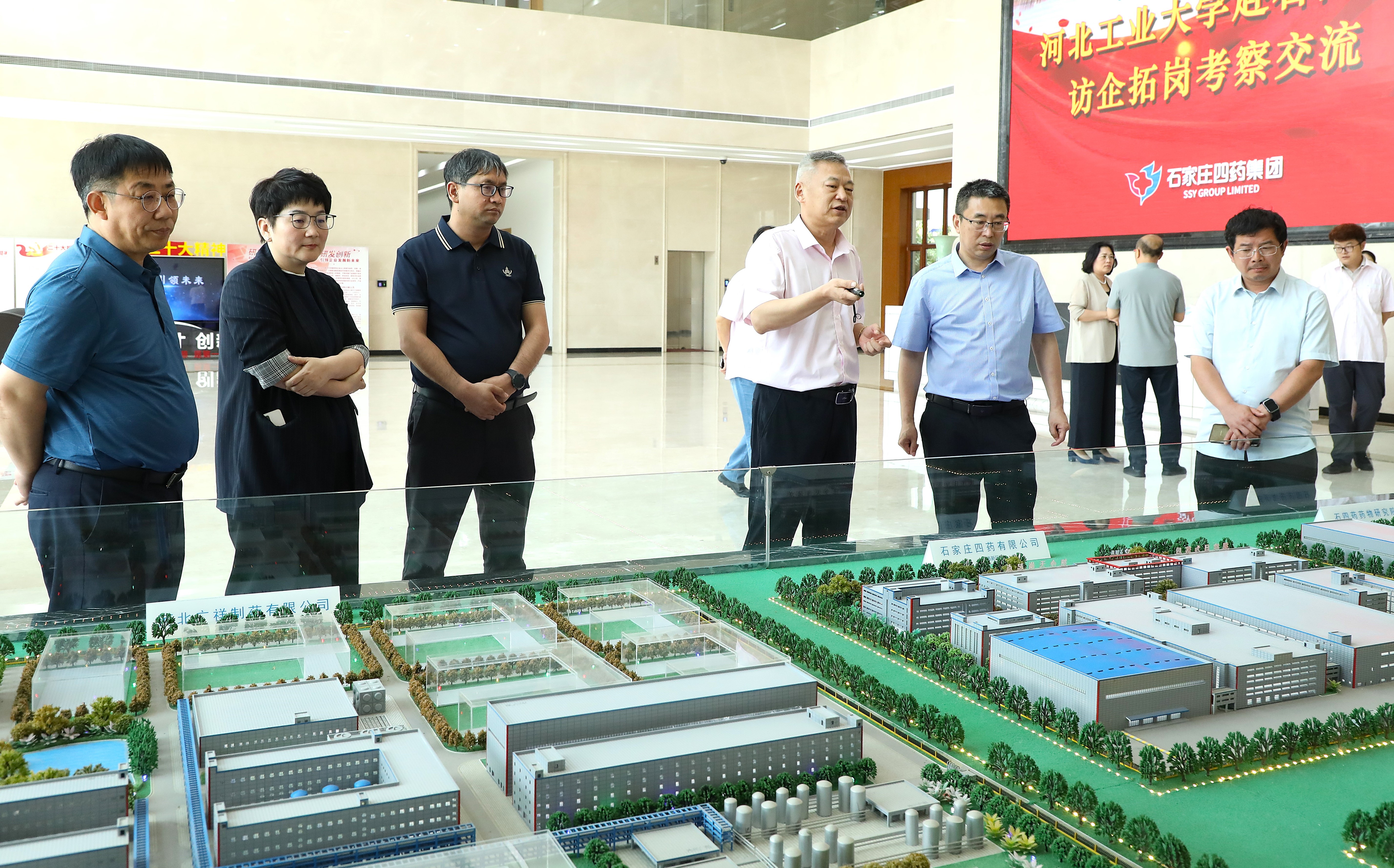河北工业大学校长王利民率队赴壹贰博手机平台_壹贰博（中国）开展访企拓岗专项行动