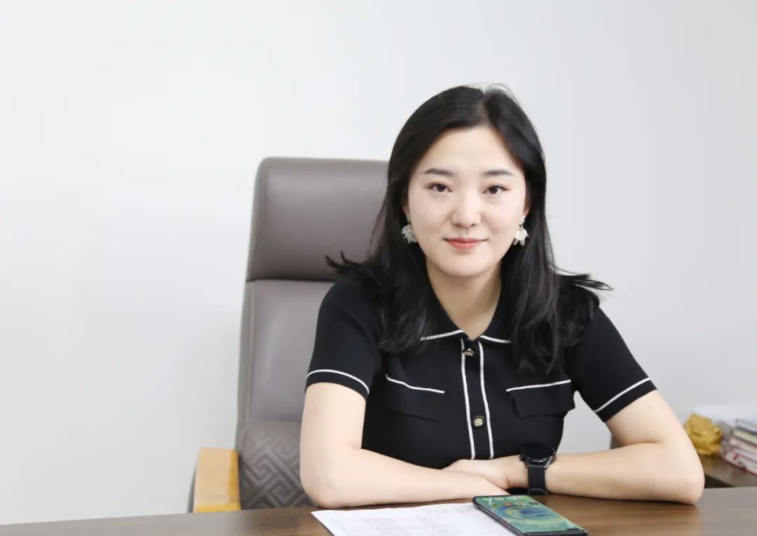 总裁解晓梅获“山东省三八红旗手”称号